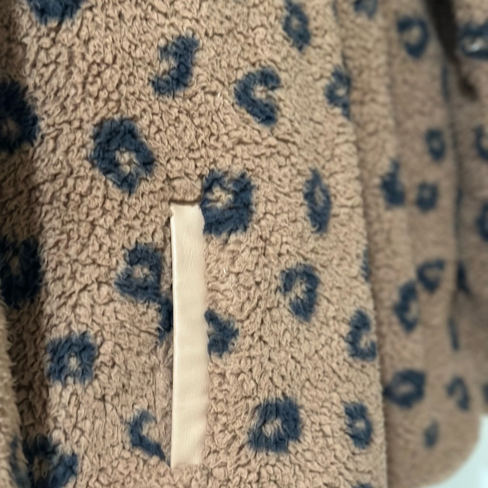 Abercrombie And Fitch Sherpa Sweater - image 5